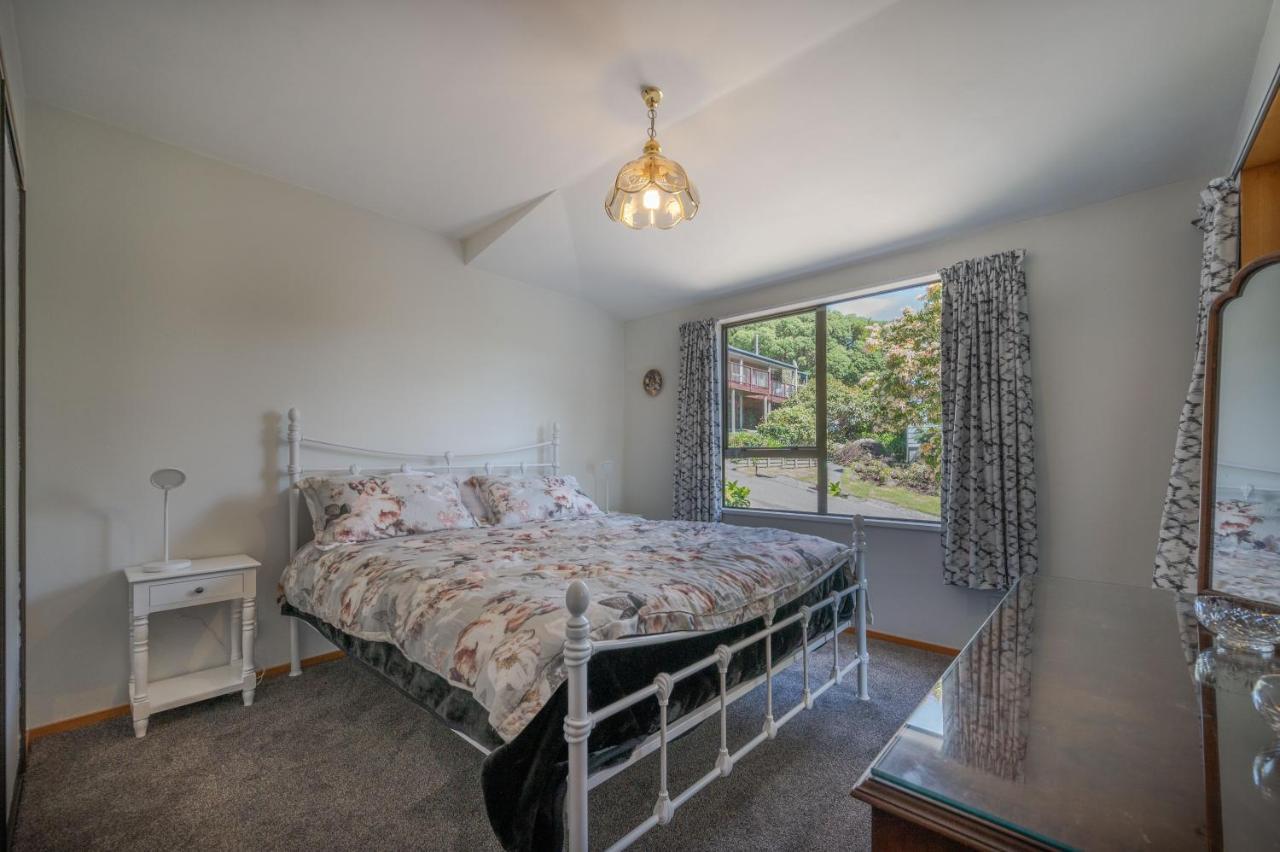 Libeau Lane Views - Akaroa Holiday Home 외부 사진