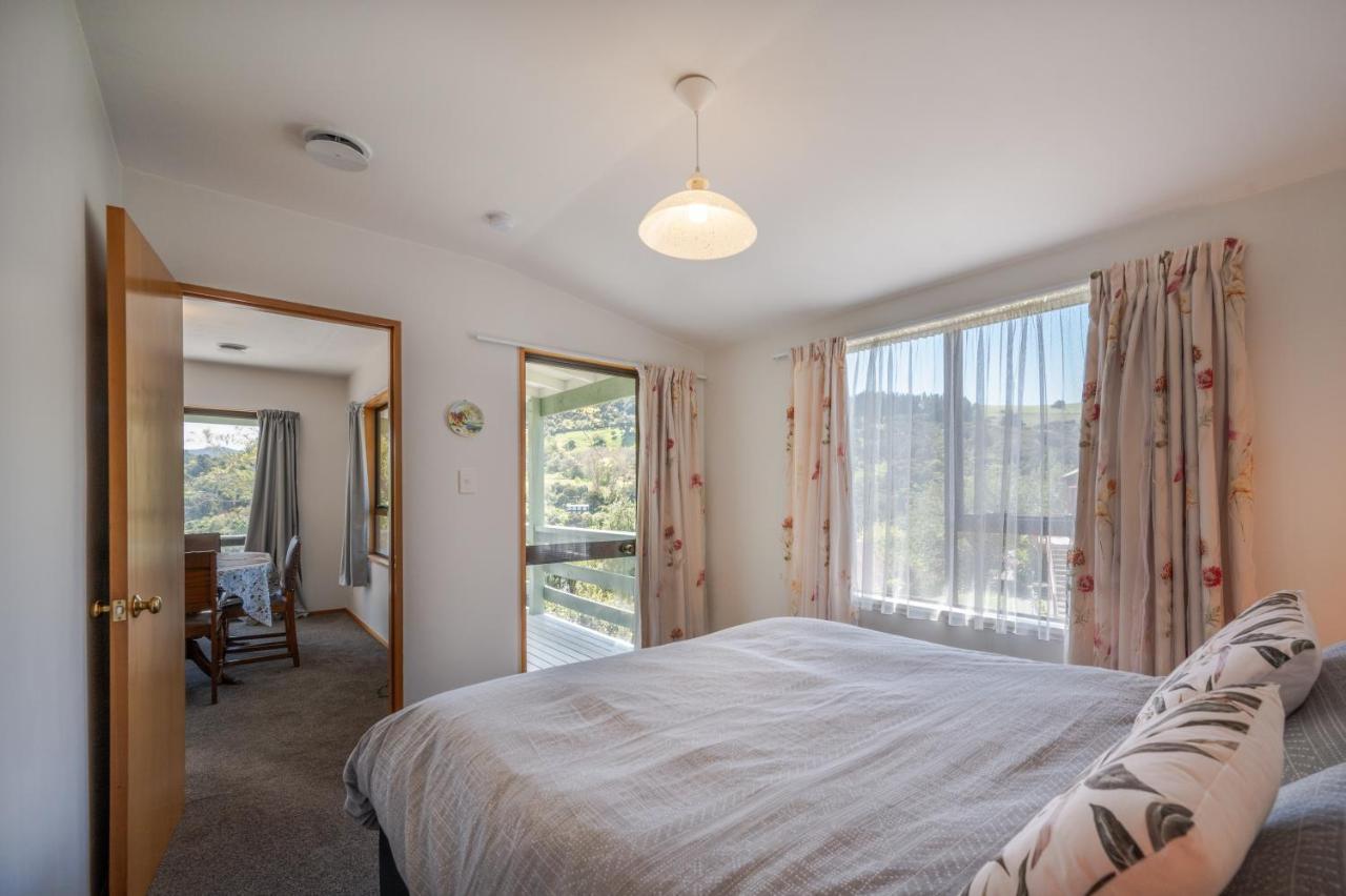 Libeau Lane Views - Akaroa Holiday Home 외부 사진