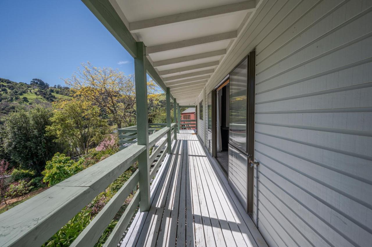 Libeau Lane Views - Akaroa Holiday Home 외부 사진